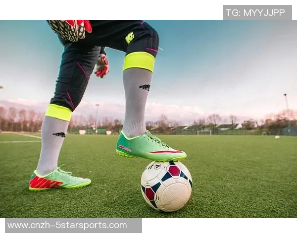 提升球技的秘密武器足球用品选购指南与使用技巧分享 提升球技的秘密武器足球用品选购指南与使用技巧分享